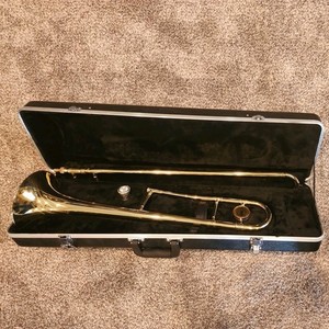 Etude ETB-100 8" Brass Student Lacquered Trombone w/Case, Mouthpiece (& CLEANER)