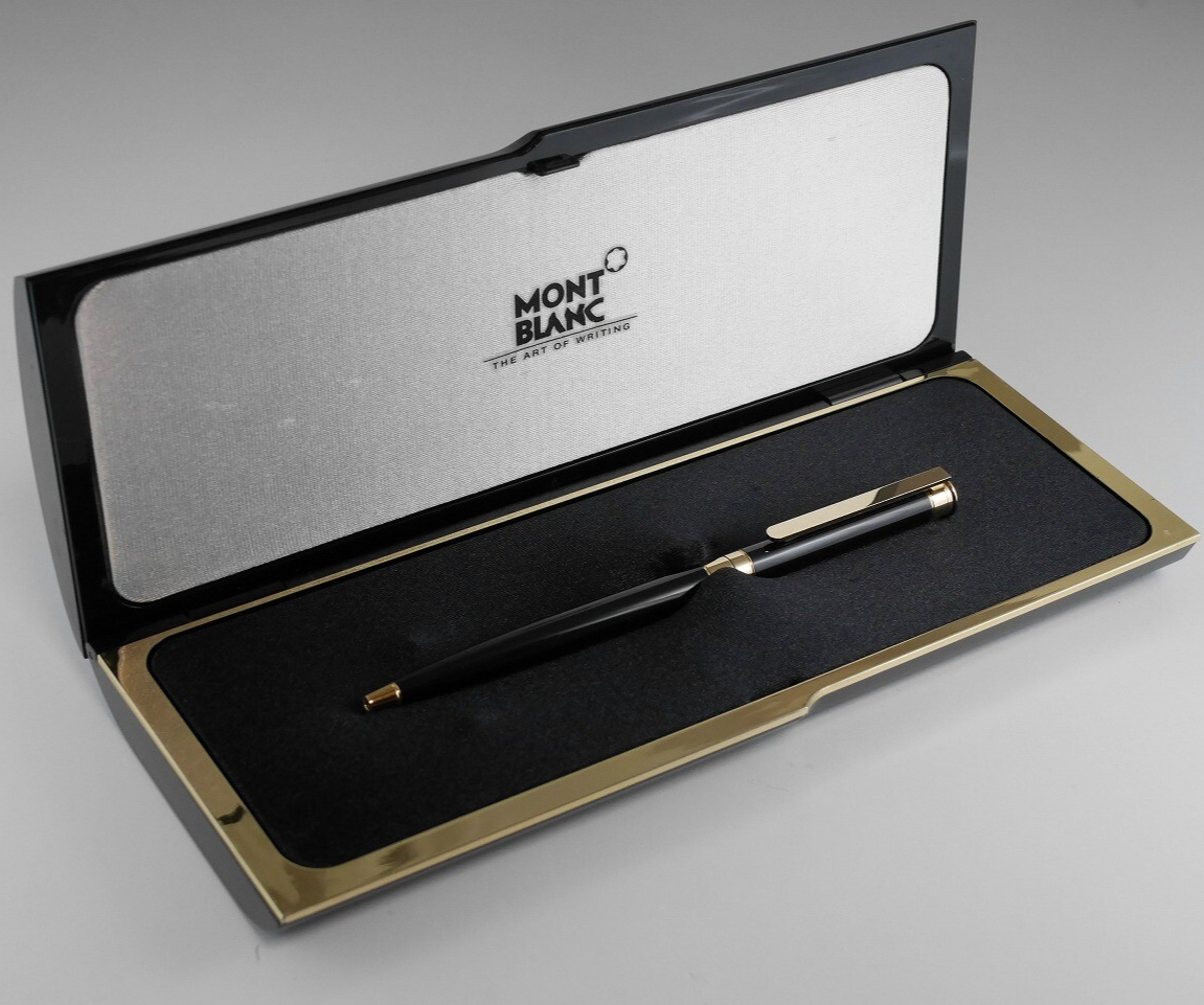 MONT BLANC NOBLESSE ビンテージ　万年筆 黒 専用ケース付き Montblanc Noblesse Black Lacquer Ballpoint Pen with Case FREE