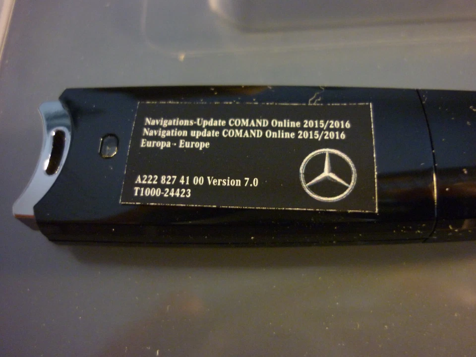A2228274100 Mercedes Benz Navigations-Update COMAND APS 2015 / 2016 USB Europa - Bild 4 von 4