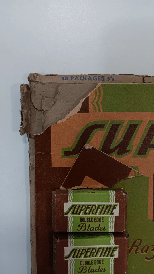 VINTAGE SUPERFINE RAZOR BLADES Stand-Up DISPLAY - Image 3 of 4