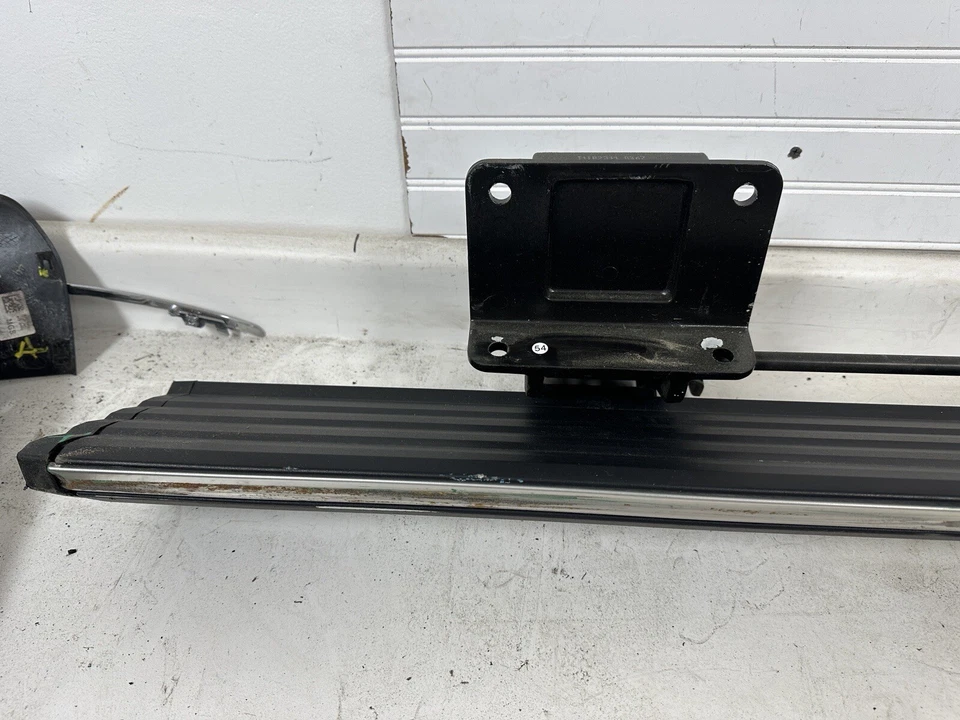 GMC Sierra 2500 3500 HD 2024-2025 estribo estribo estribo pasajeros derecho | OEM Foto 2 de 4