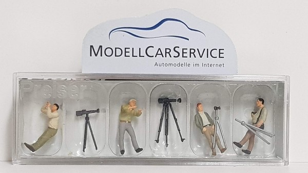 Preiser 1/87 (H0): 10804 Fotografen Mit Stativ (4 Figuren Und Ausstattung)-image