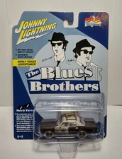 Johnny Lightning The Blues Brothers Bluesmobile '74 Dodge Monaco White Lightning