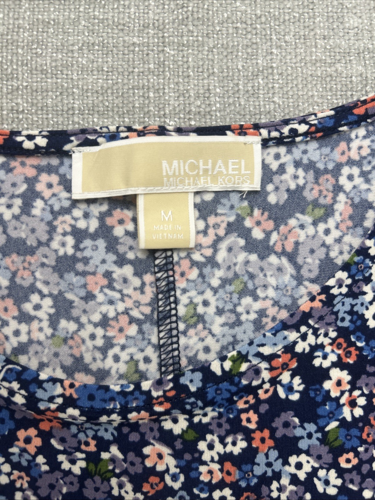 Michael Kors Women’s M Floral Blue Stretch Shift Dress Ruffled Hem thumbnail 3