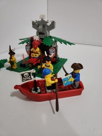 LEGO 6262 King Kahuka&rsquo;s Throne Pirates Islanders All Minifigs 99% Complete READ