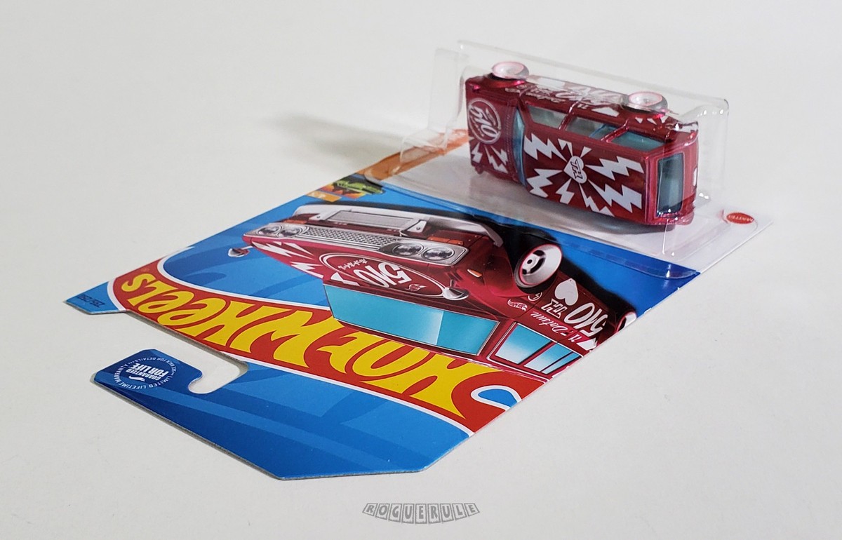🚦Hot Wheels 2023 Super Treasure Hunt Datsun Bluebird Wagon 510