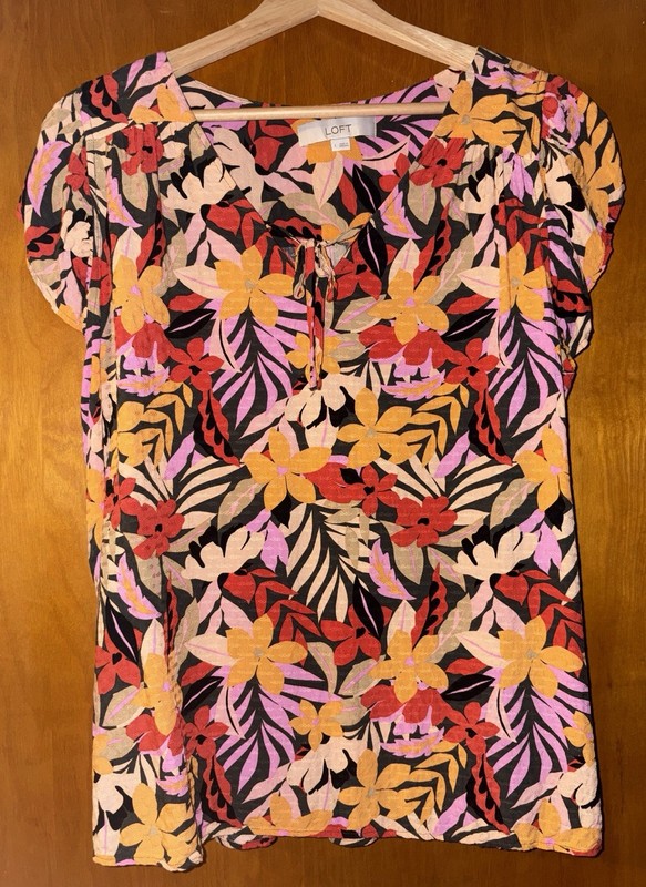 LOFT Floral Tropical Short Sleeve V-neck Front Tie Blouse Sz Large