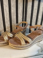 Sandalen Frau Große 38 Beige Gold Elegant Sommer. Neu