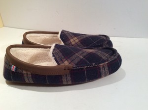 slip resistant moccasins