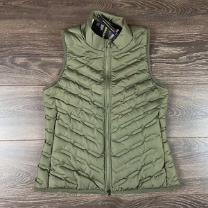 green golf vest