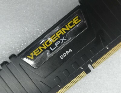 Corsair 8GB DDR4 2400 Desktop DIMM RAM VENGEANCE LPX PC4