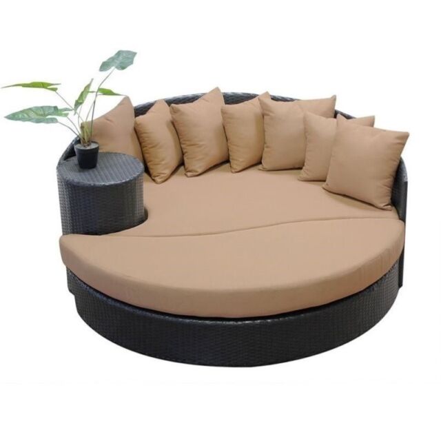 Outdoor Wicker Patio Furniture Wheat, Circular Outdoor Furniture