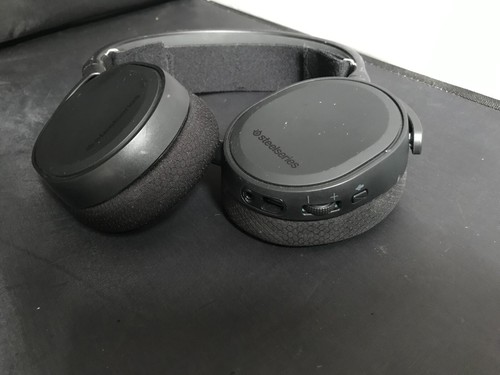 SteelSeries Arctis 3 Console Edition Wired Gaming Headset - Picture 3 of 4