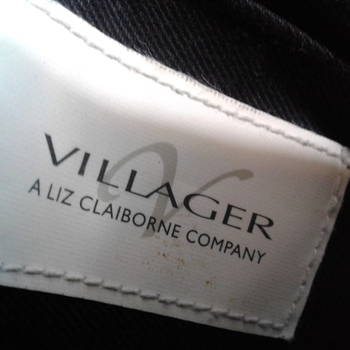 Villager by Liz Claibore Womens Black Handbag 8" High by 12" Wide - Picture 5 of 8