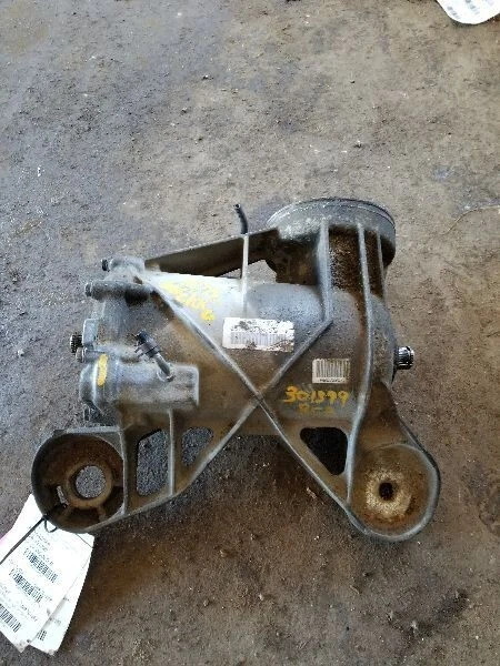 2002 - 2005 Pontiac Aztek Rendezvous 后轴差速器托架 3.29 Opt FR9 — 第 2/3 张图片