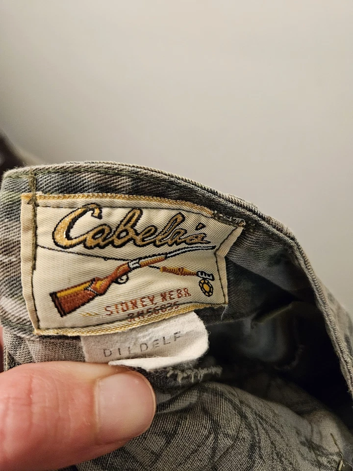 Vintage Cabelas Mossy Oak Camo Cargo Pants with Side Pockets - Image 3 of 4