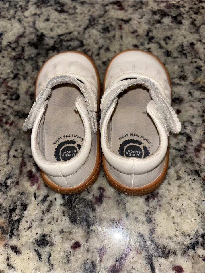 Livie and Luca RUCHE CLASSIC Mary Jane, White Pearl Size 5 - Image 3 of 4