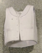1975 Marx Johnny West JWA Sheriff Garrett White Vest Nice Cond Hole Rgt Side 1