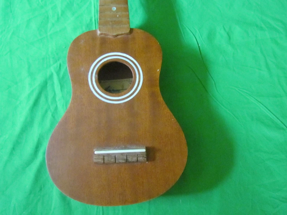 Kona Guitars Brand Model KUK260 Handcrafted Ukulele Uke 21" Needs Strings Nice - Image 4 of 4
