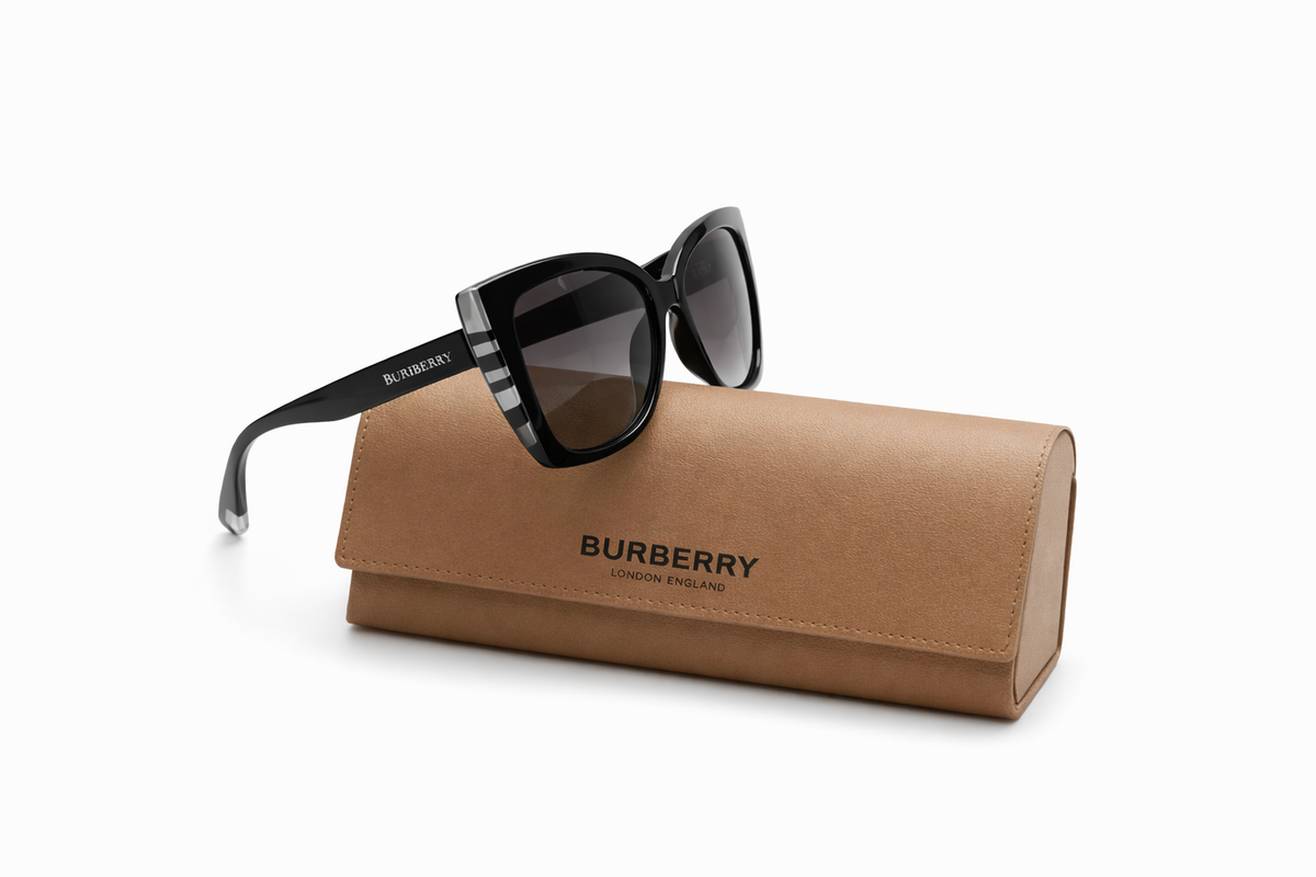 Burberry Women display picture 3
