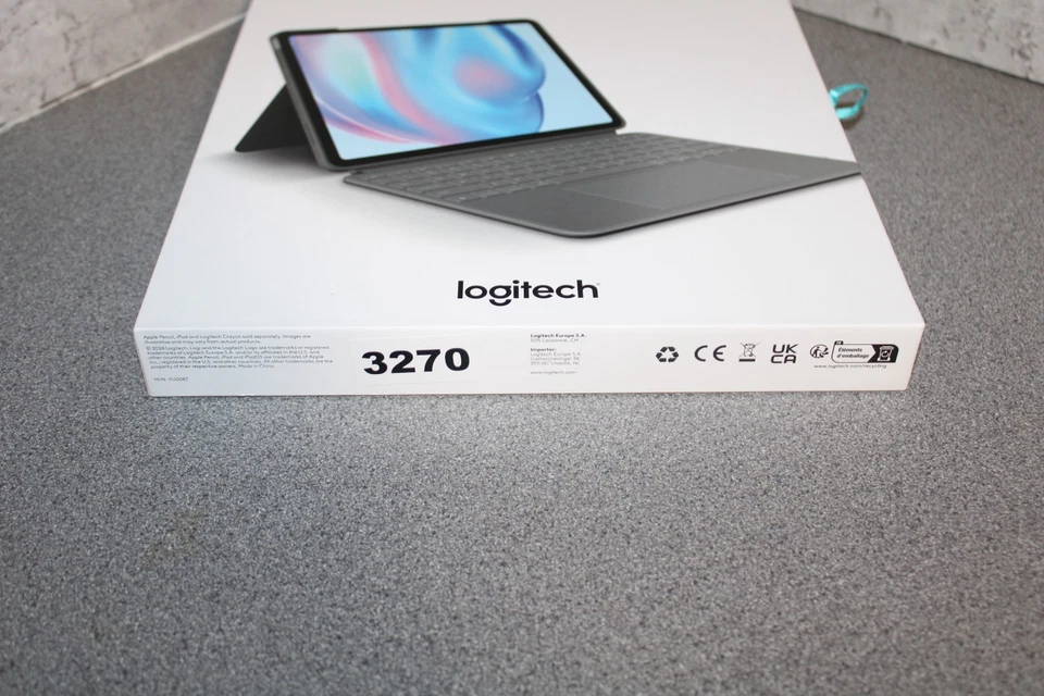 Logitech Combo Touch Keyboard Case Apple iPad Air 13" M2 & M3 - Image 3 of 4