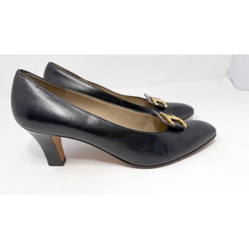 Salvatore Ferragamo VTG Black Leather Pumps Gold Italian Buckle Womens Sz 9AA - Picture 5 of 12
