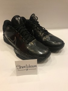 kobe v blackout