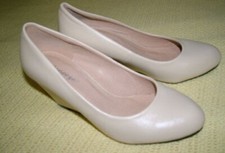Reneeze DAISY-05 Women Wedge Sz 8.5