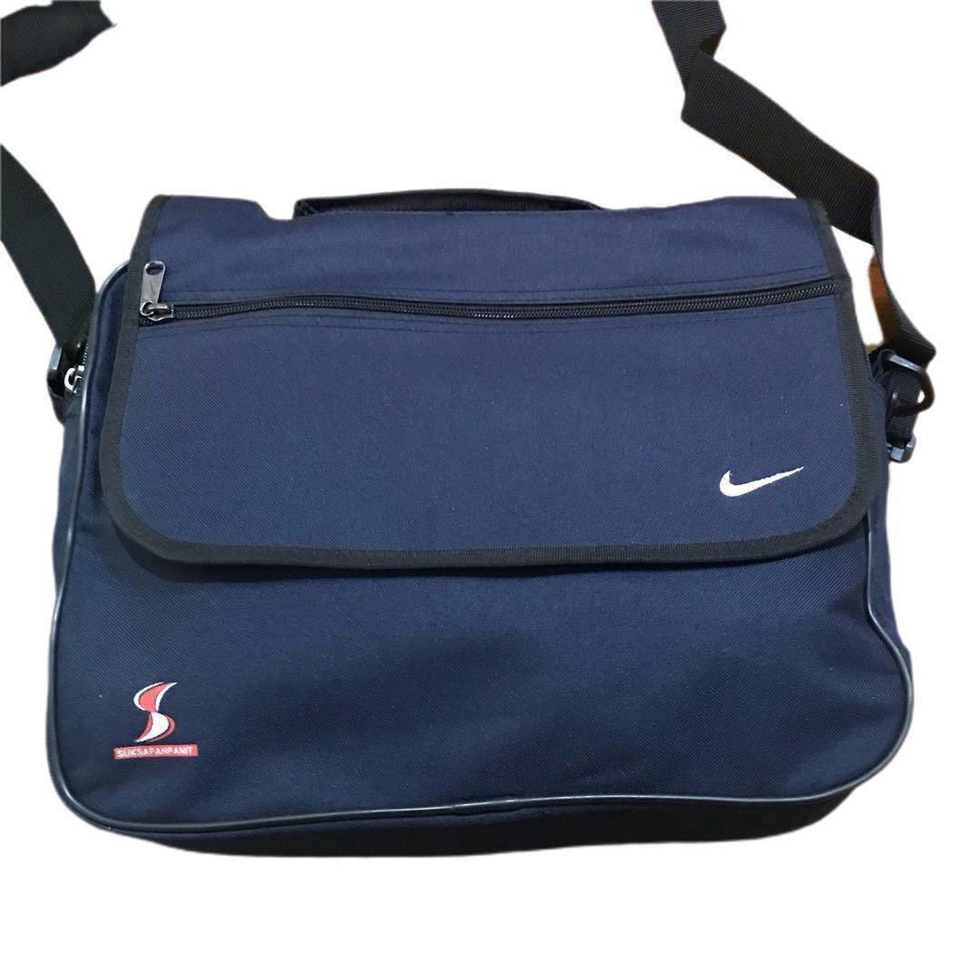 New Nike 90s Y2K Tech Messenger Bag Silver Tag, 39x30cm New Nike 90s Y2K Tech Messenger Bag Silver Tag, 39x30cm