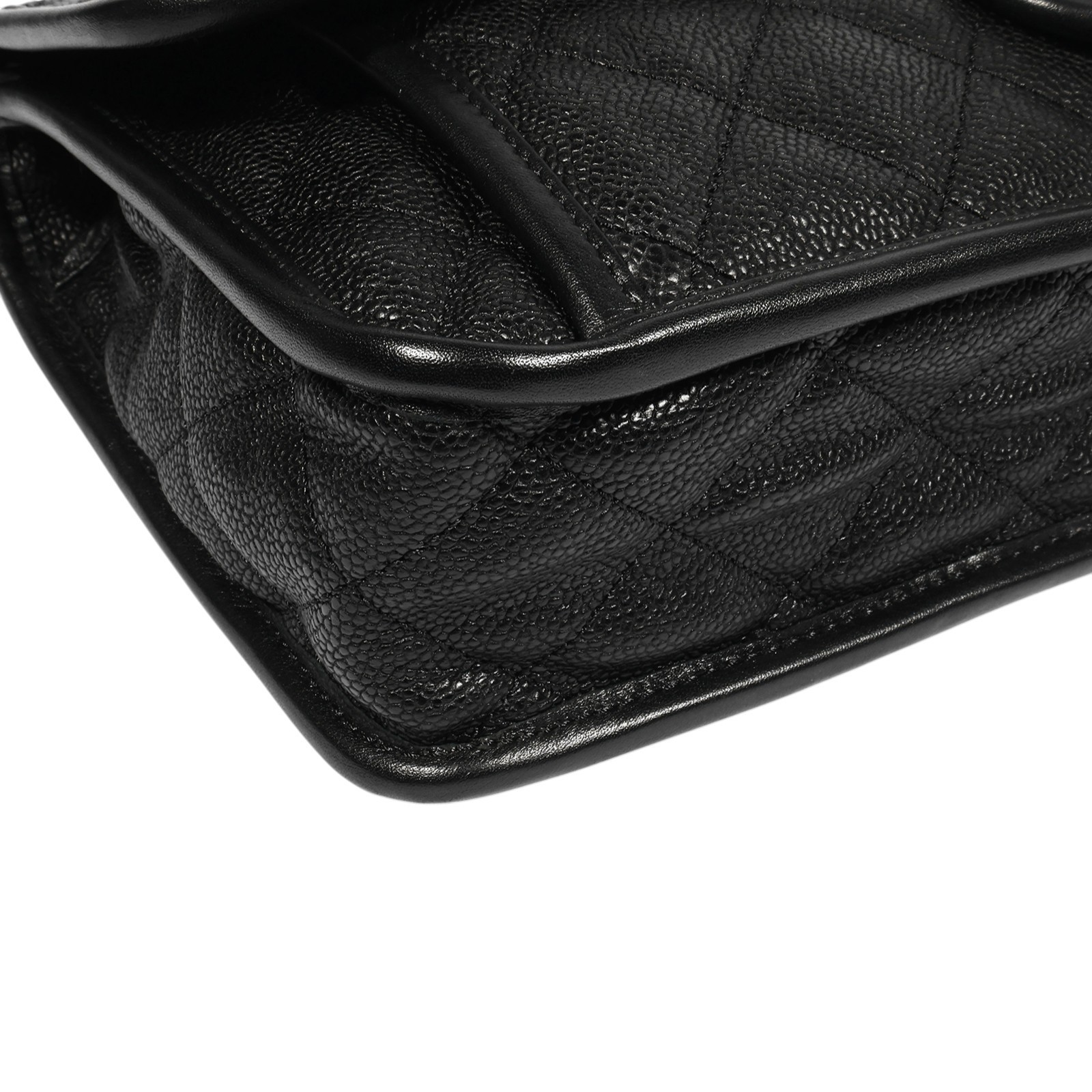 Chanel A66801 Cav Riviera Shoulder Bag thumbnail 6