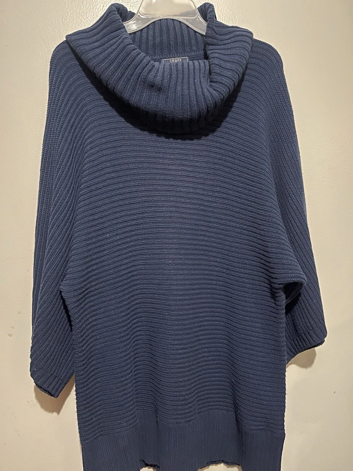 Suéter acanalado azul marino cuello alto XL Chaps para mujer Foto 3 de 4