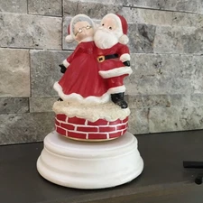 Vintage Santa & Mrs Claus Dancing Music Box Revolves Plays Silver Bells