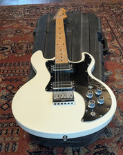 Peavey T-60 Electric Guitar + Hardshell Case White Used Vintage T60