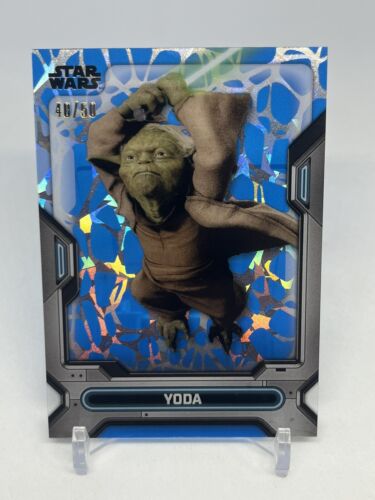 2023 Topps Star Wars High Tek Blue Cracked Ice refractor 40/50 Yoda - Picture 1 of 2