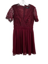 Lulus A-Line Dress Crochet Top Short Sleeve Burgundy Size Medium Zip