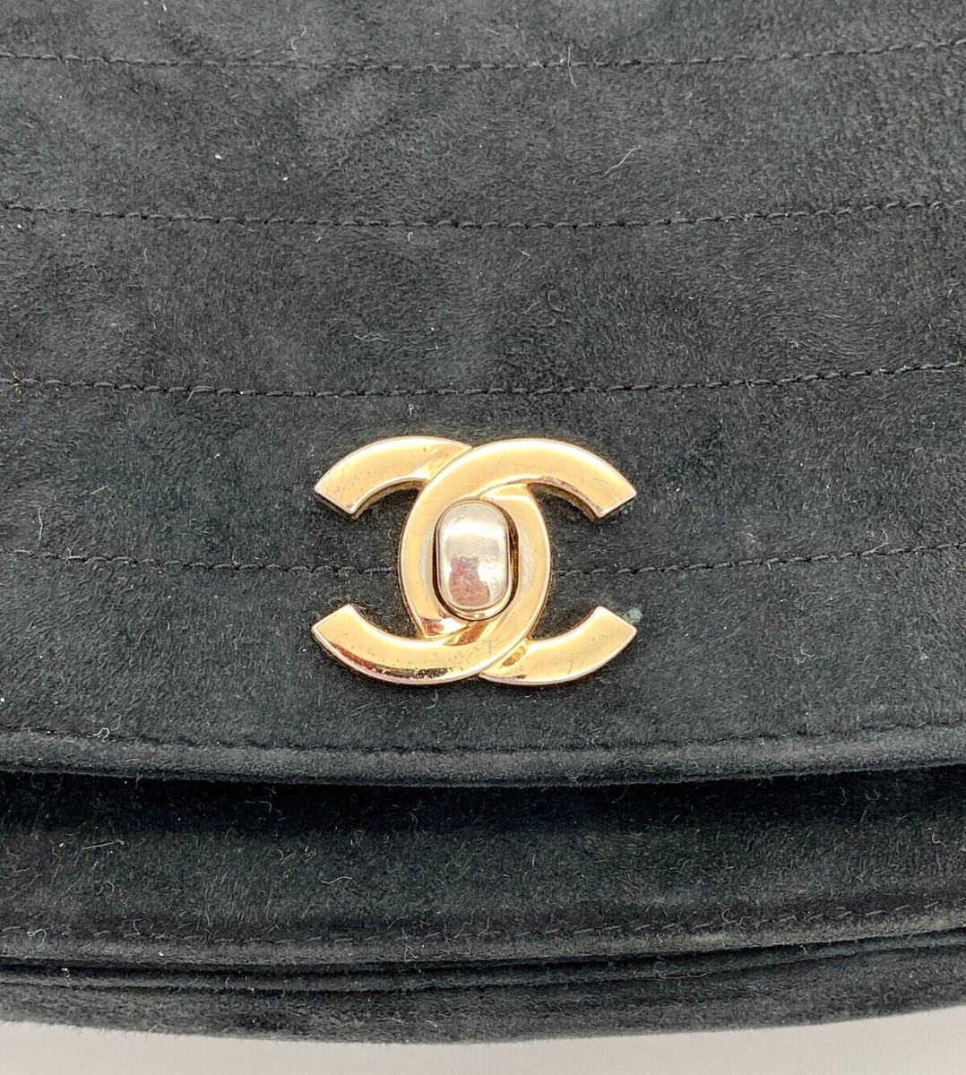 CHANEL CC Classic Half Moon Velvet Matelasse Chain Shoulder CHANEL CC Classic Half Moon Velvet Matelasse Chain Shoulder