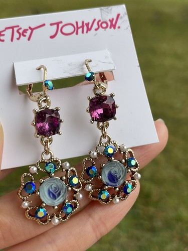 Betsey Johnson Carved Flower Medallion & Crystal Gem Drop Earrings Purple - Picture 4 of 11