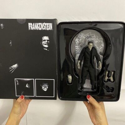 Mezco DC Comics: The Frankenstein 1/12 Action Figure Collective