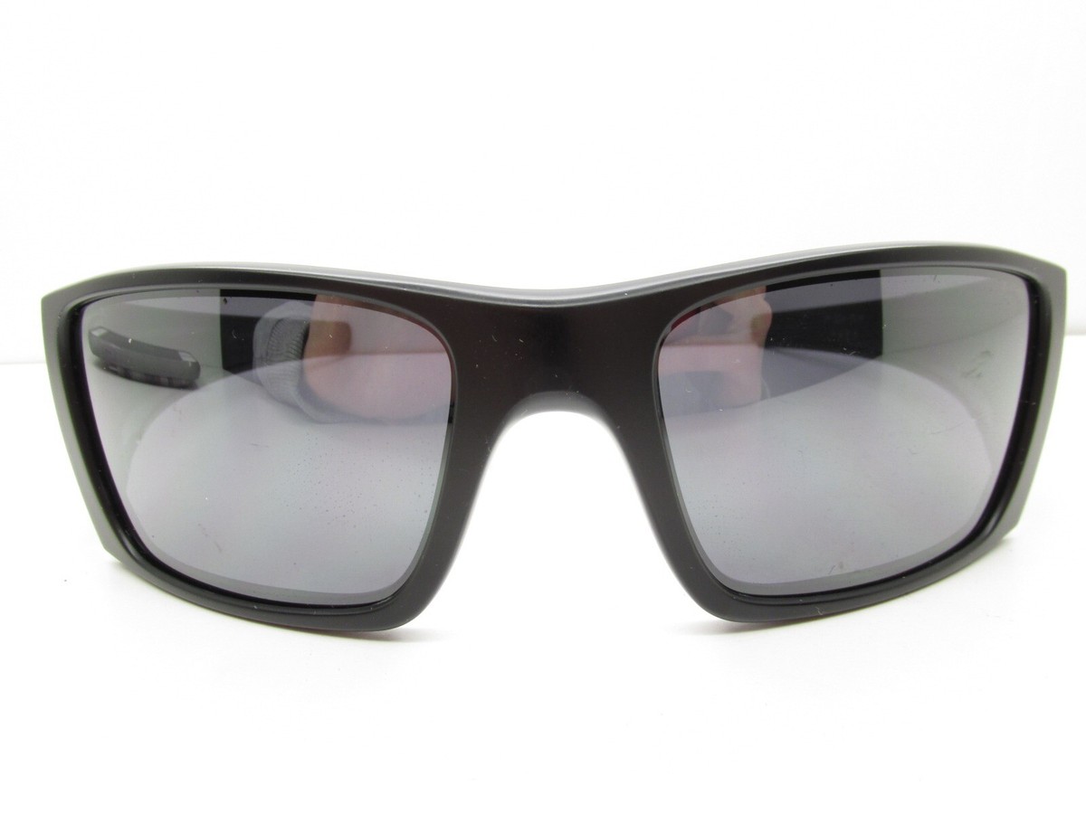 Oakley Fuel Cell OO9096-82 SUNGLASSES 60-19-130 Black Wrap TV6