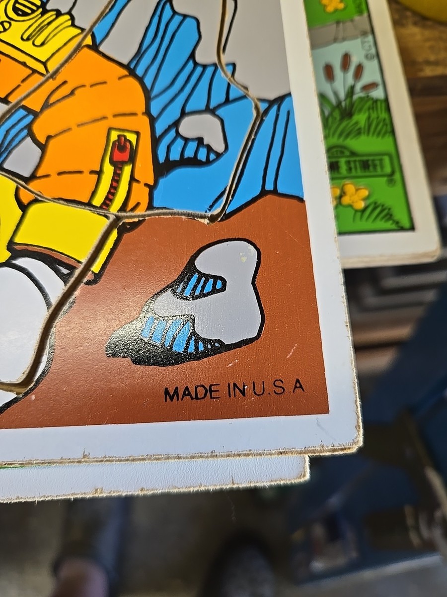 1985 BUGS BUNNY Playskool Puzzle #285-1 Space Rocket Looney Tunes