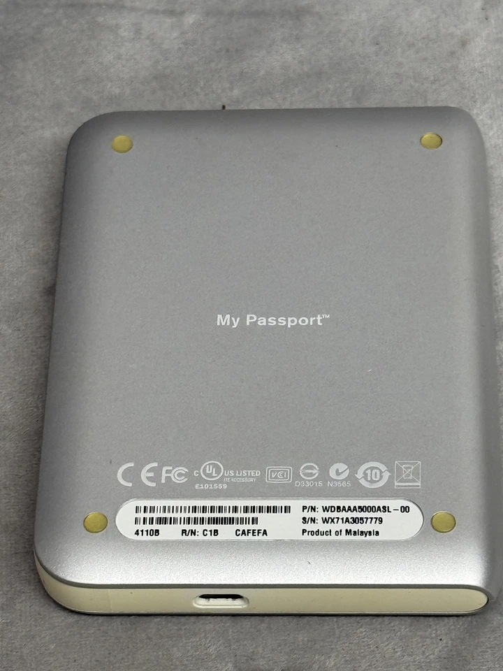 Western Digital My Passport 500GB USB 2.0 External Hard Drive w/ Case Untested - Image 3 of 4
