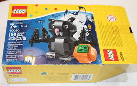 LEGO 40090 Halloween Bat And Pumpkin  Complete w/ 156 pcs / Manual / Box