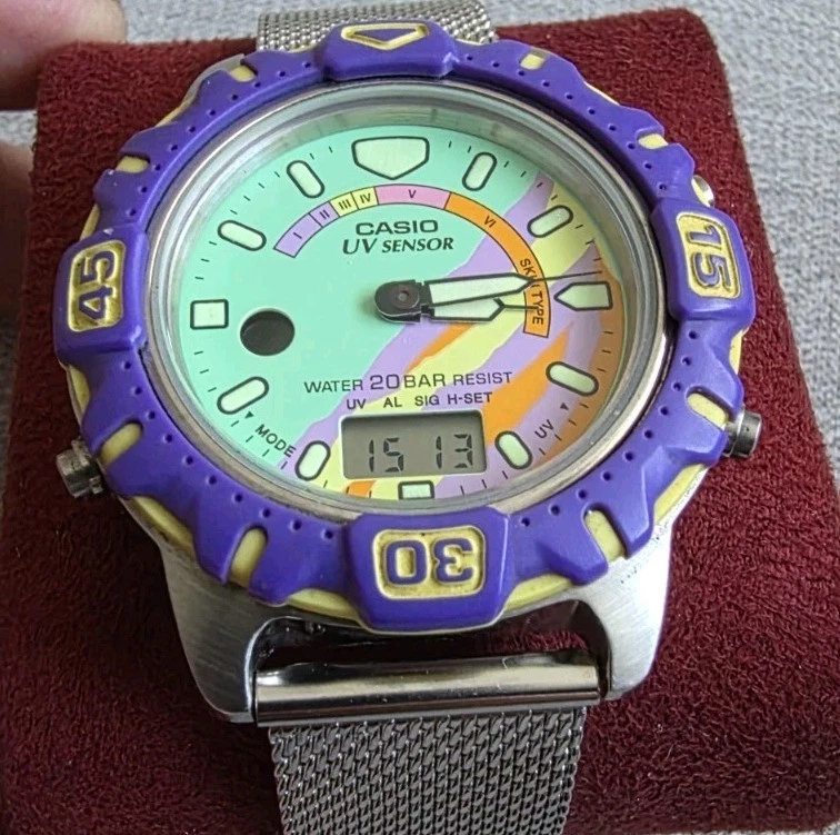 Rare Vintage Digital Casio marlin Uv Sensor Uv700 Watch  - image 3 of 4