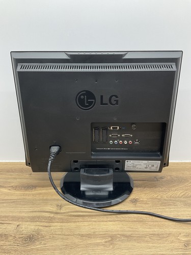 LG Flatron M197WDP 19" LCD HD Ready Freeview TV Monitor HDMI USB Remote Control - Picture 5 of 10