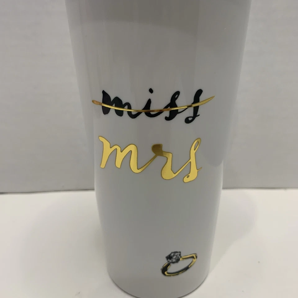 Vaso Kate Spade aislado Miss-Mrs Travel Go Cup 20 OZ blanco nuevo compromiso Foto 3 de 4