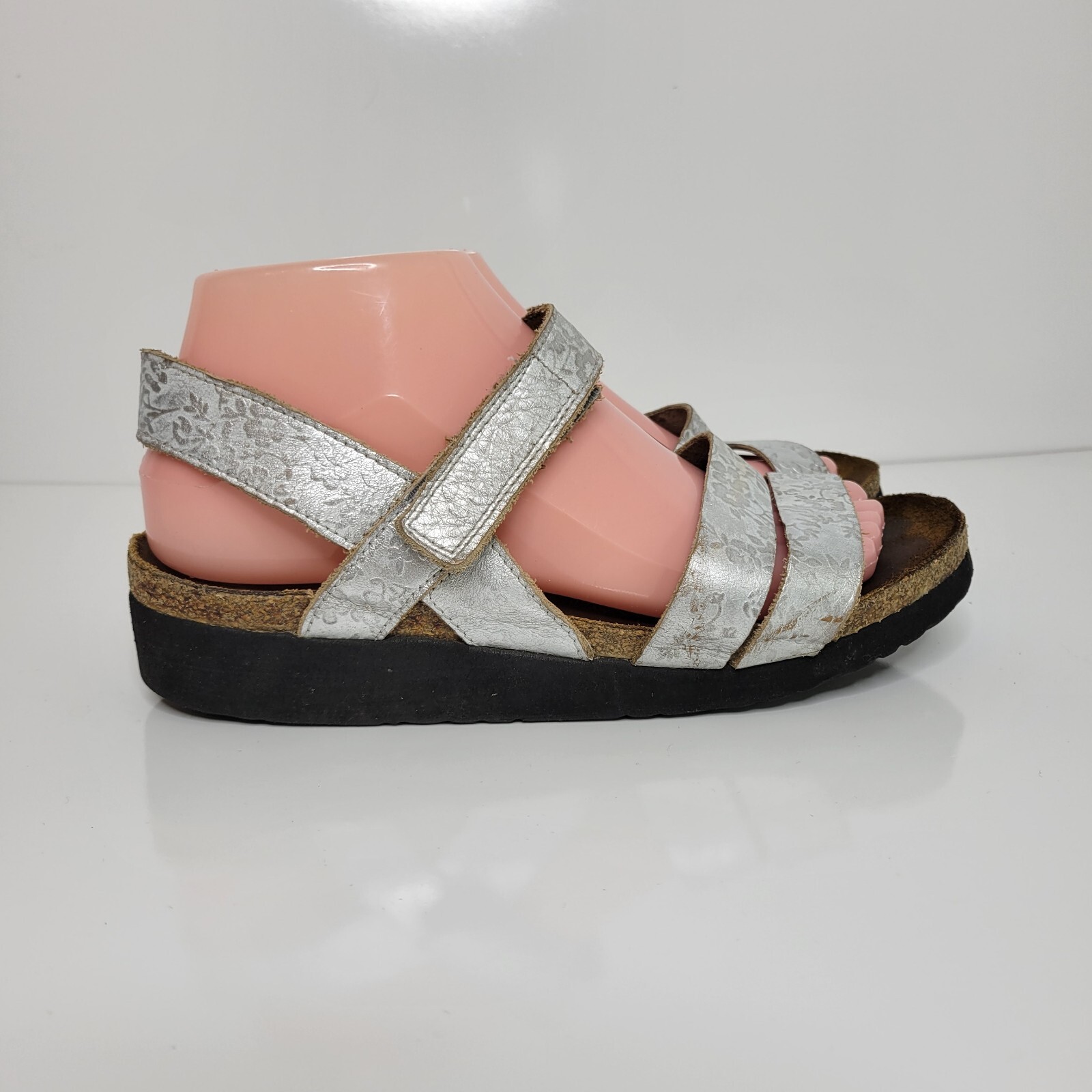 Naot Sandals Womens 39 8 Kayla Strappy Leather Floral Embossed Wedge Silver eBay