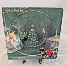 Indiana Glass Holiday Plates 8inch (Set of 4) Snack/Appetizer/Salad/Dessert Vtg