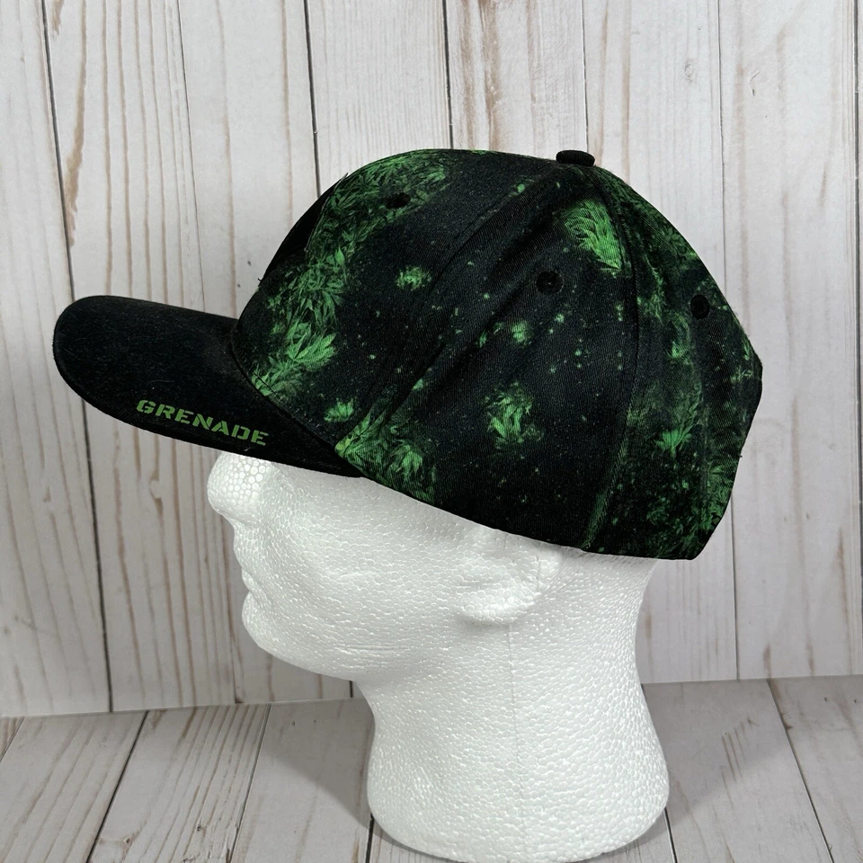Gorra de béisbol Grenade plana facturada hoja verde diseño estampado CBD Snapback talla única Foto 4 de 4