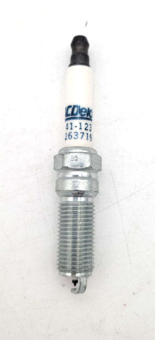 OEM Iridium Spark Plug GM: 12637199 / AcDelco: 41-123