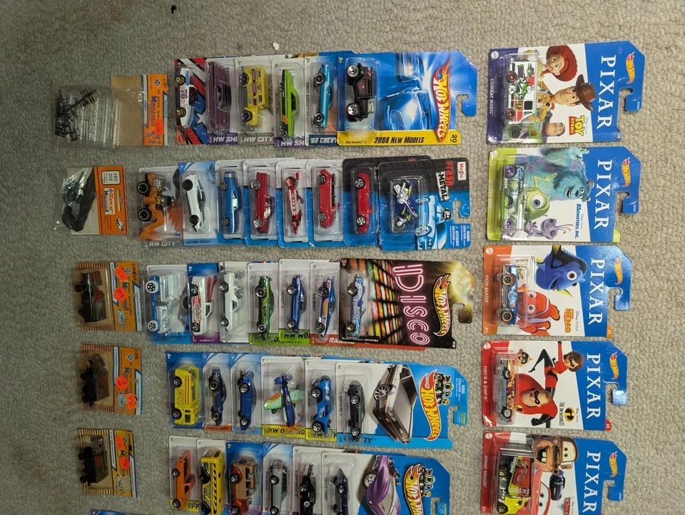 Hot Wheels Lote De 53 Coches Cardados Camiones Muscle Foto 2 de 3